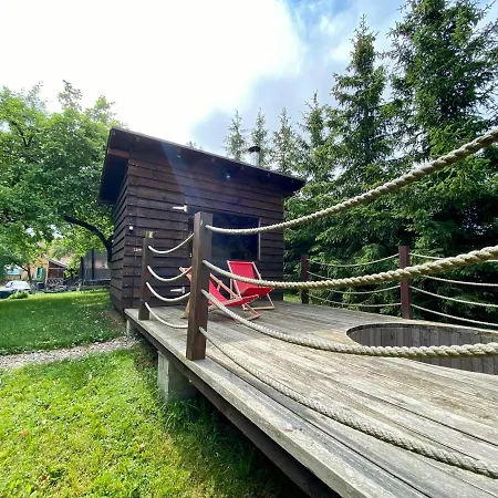 Gora Jablek Mazury Mikolajki 롯지 *